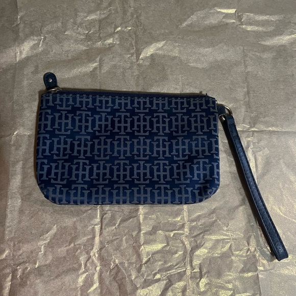 Tommy Hilfiger Blue Monogram Wristlet - Picture 2 of 6